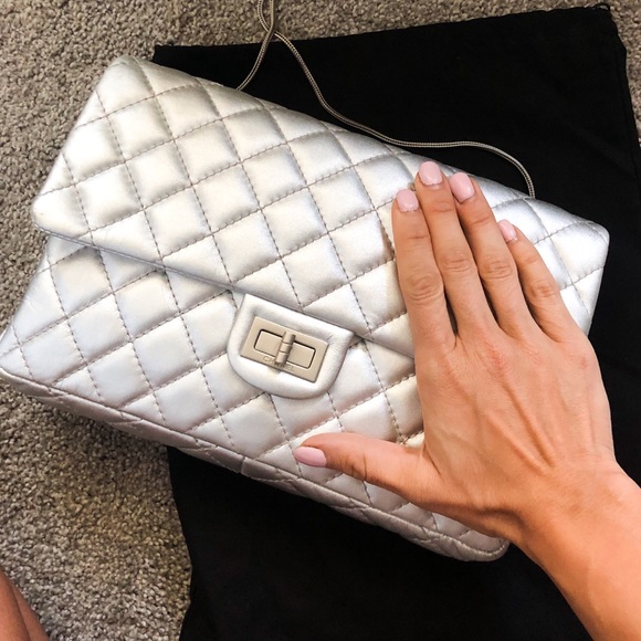 Authentic Chanel Reissue Clutch With Chain Flap - Picture 3 of 8
